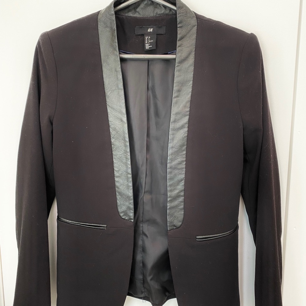 H&M black blazer - size 6